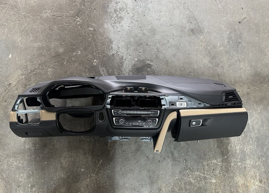 15-20 OEM BMW F80 F82 F83 M3 M4 Sonoma Beige Dasboard HUD Extended Leather - Image 5