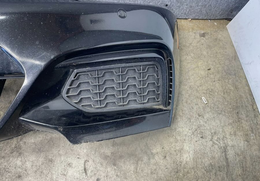 BMW F22 F23 M235 Front Bumper Cover PDC Asseembly Black Sapphire Metalic OEM 59K - Image 6