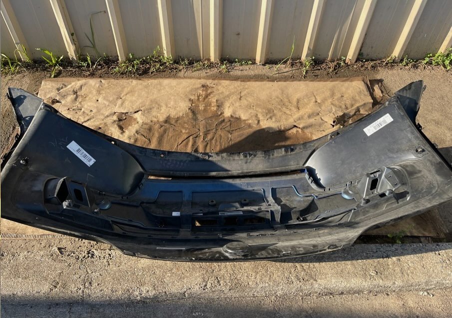 14-19 BMW I8 Rear Bumper OEM - Image 6