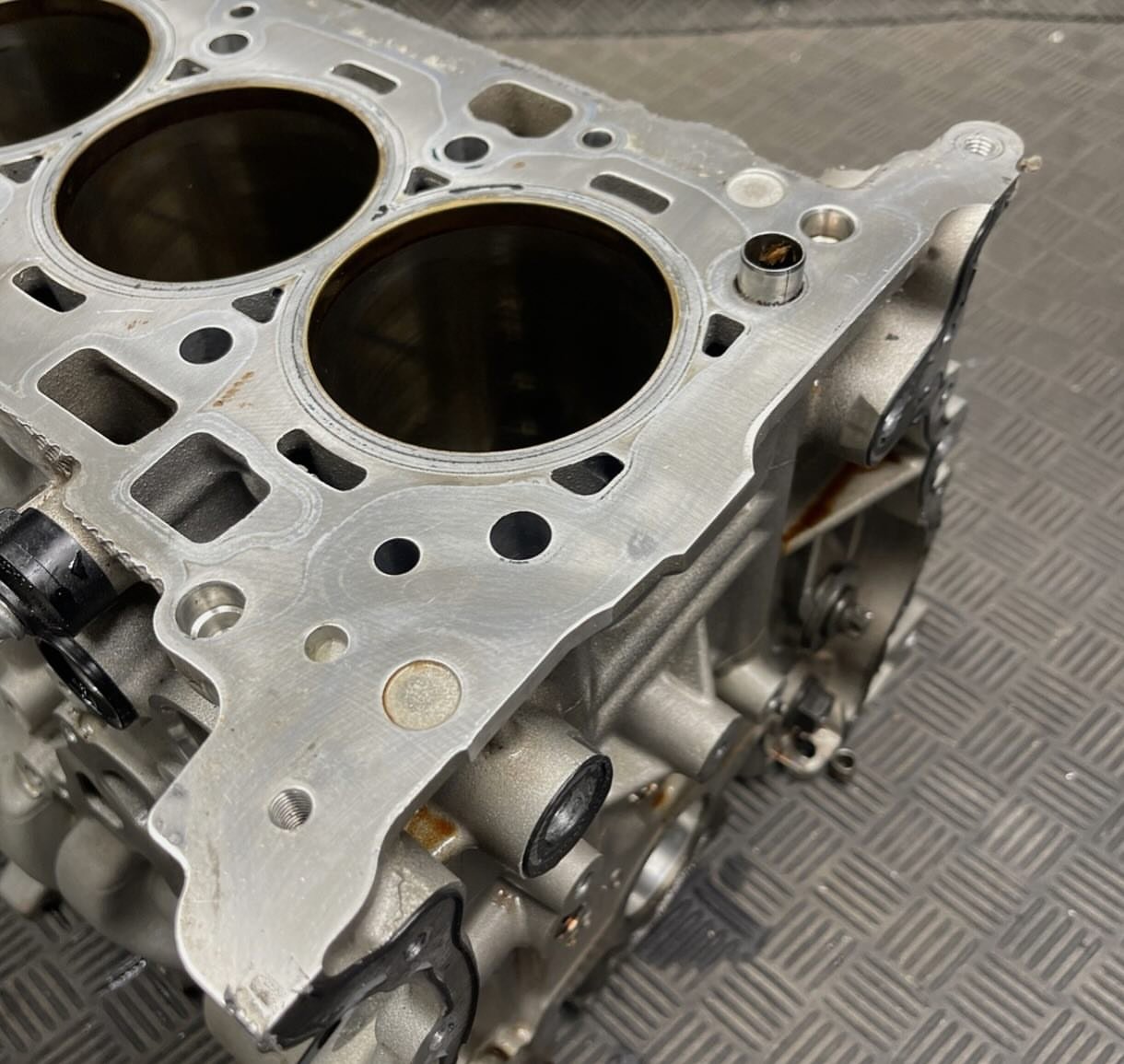 OEM 19-24 BMW X3 G01 G20 G30 330I 530I 2.0L B46 Engine Motor Block - Image 4