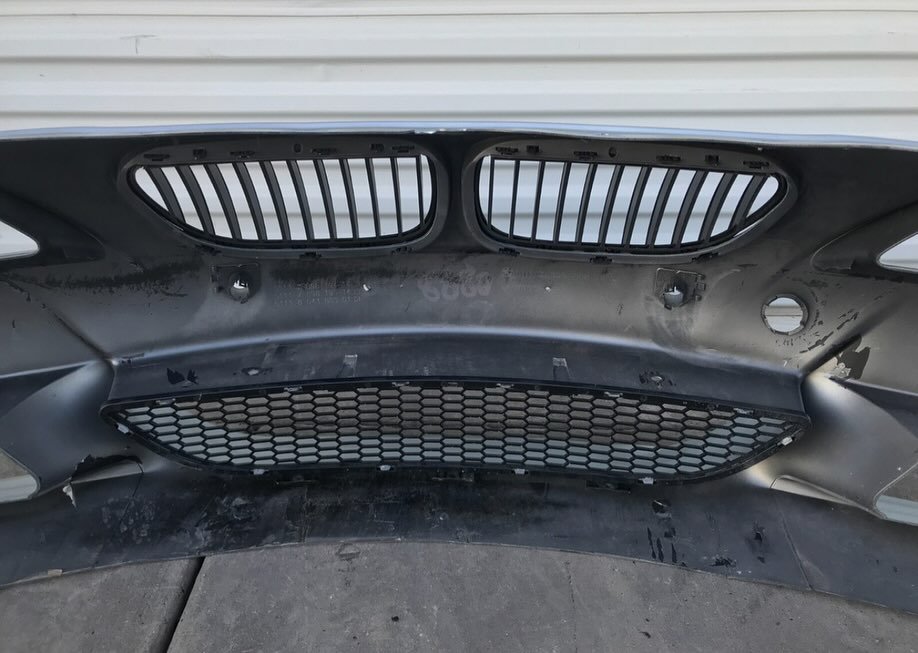 BMW E63 E64 M6 Front Bumper Cover Complete Silver OEM - Image 5