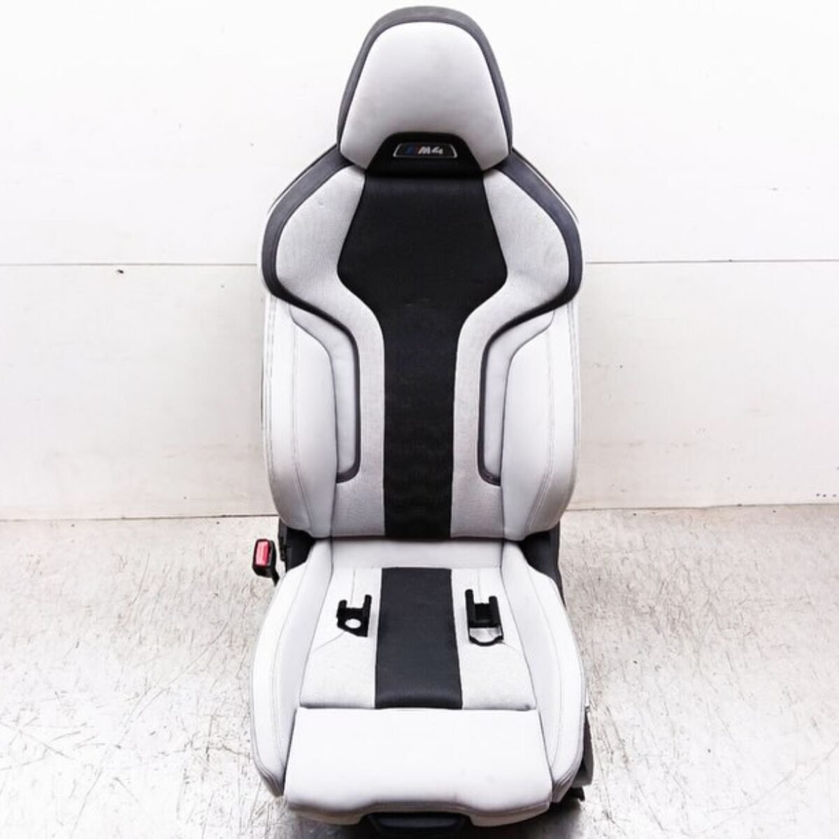 BMW M4 G82 white/black leather seats interior 2021