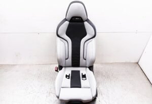 BMW M4 G82 white/black leather seats interior 2021