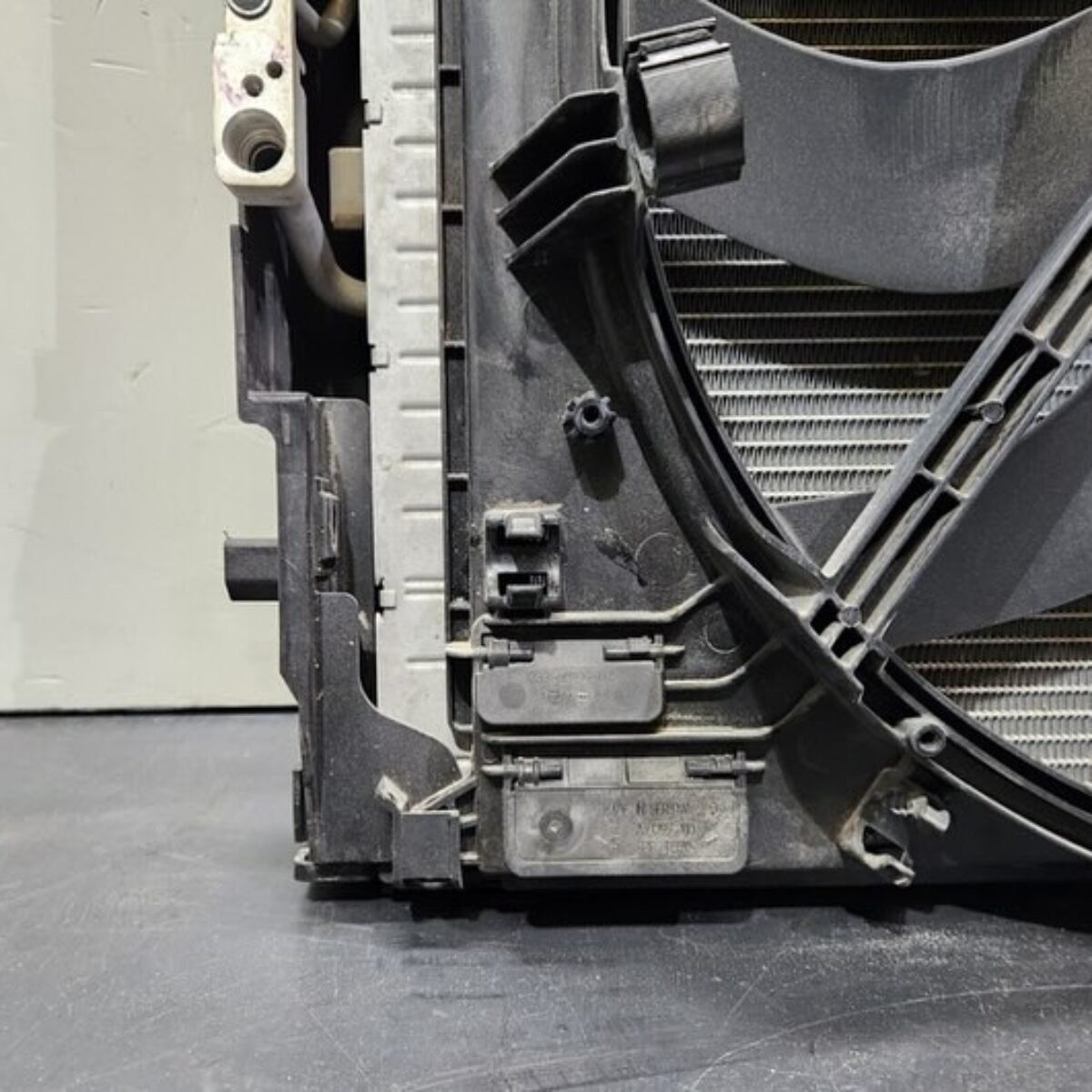 OEM BMW F87 F80 F82 M2 M3 M4 S55 Coolant Radiator AC Condenser Fan Shroud S55 SET