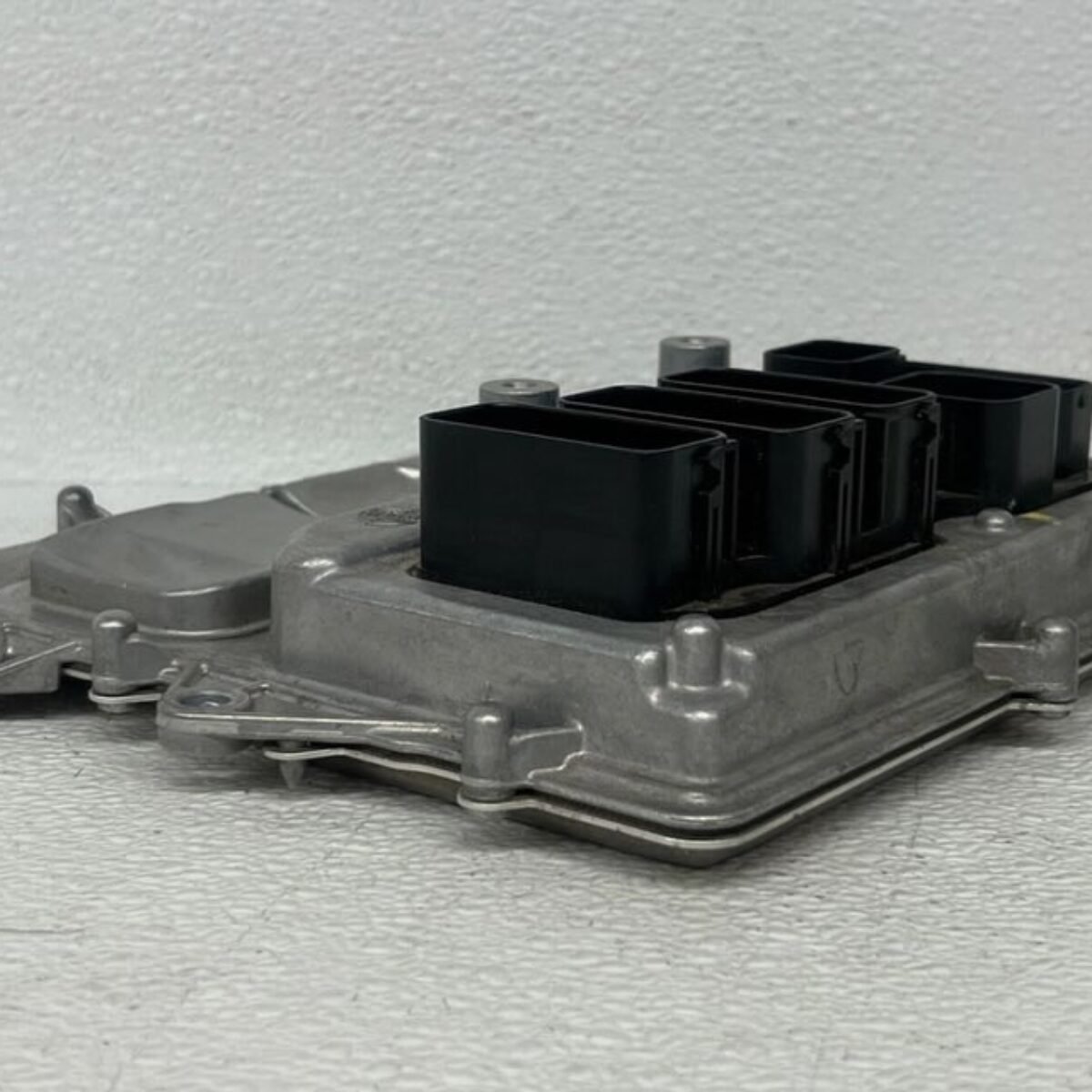 BMW Engine Control Module 8674949 Ri0340