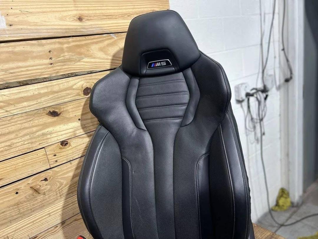 OEM BMW F90 M5 Seats, Seats front massaging heated & cooled - Image 16