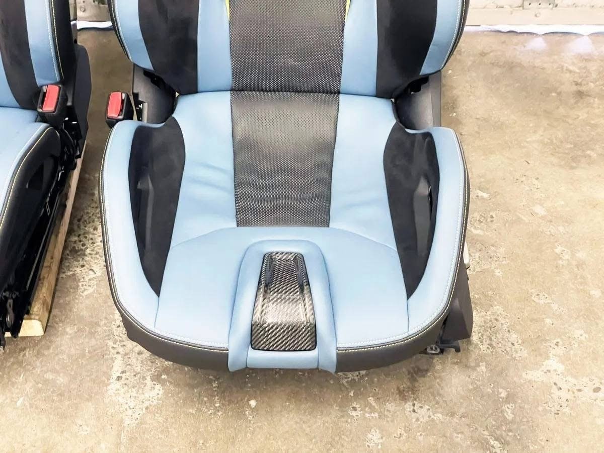 21-24 BMW M4 G82 Carbon Bucket Seats - Image 4