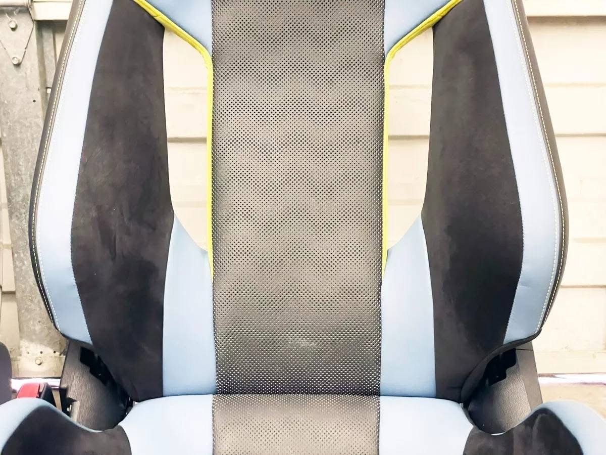 21-24 BMW M4 G82 Carbon Bucket Seats - Image 5