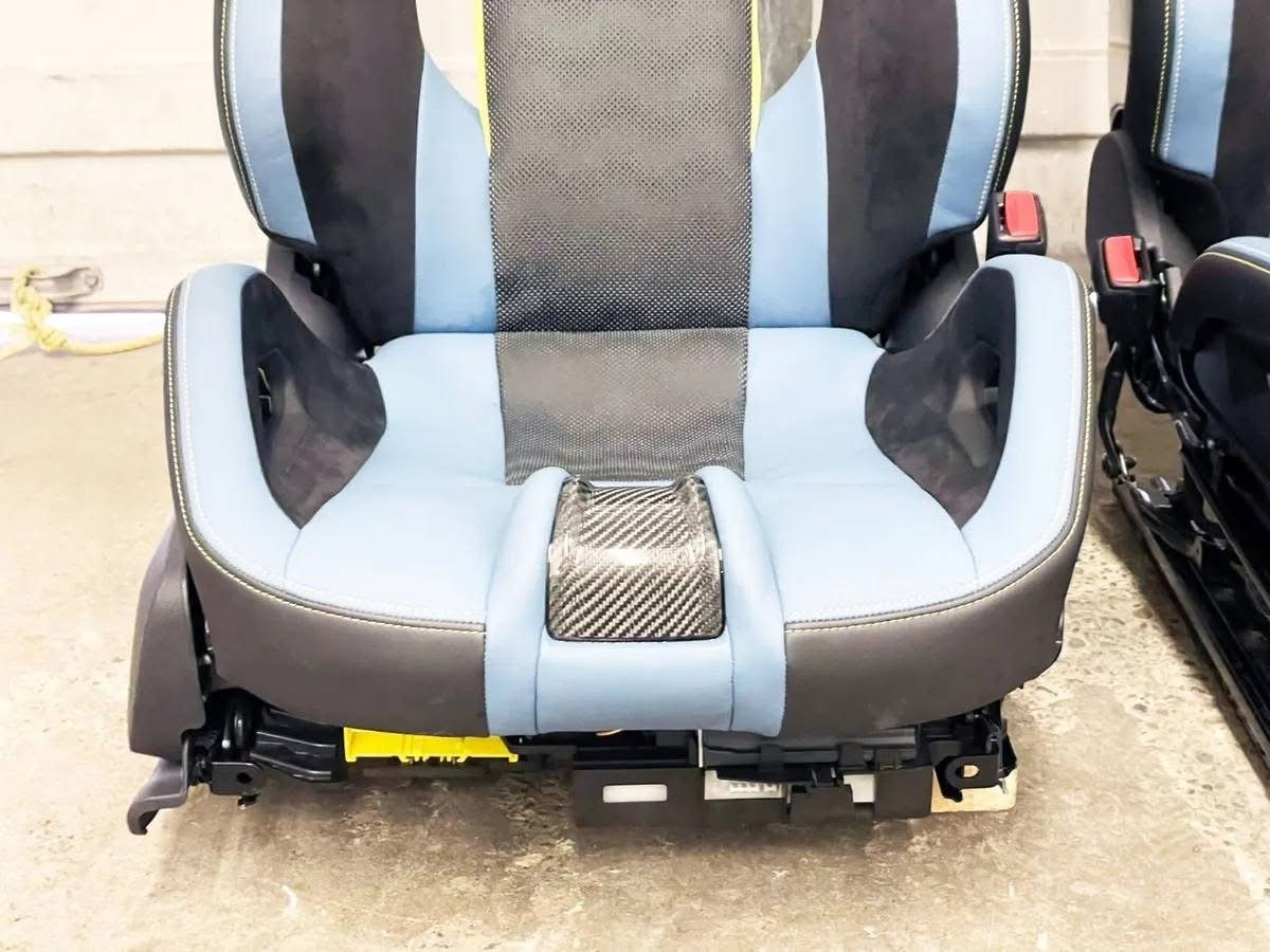 21-24 BMW M4 G82 Carbon Bucket Seats - Image 8