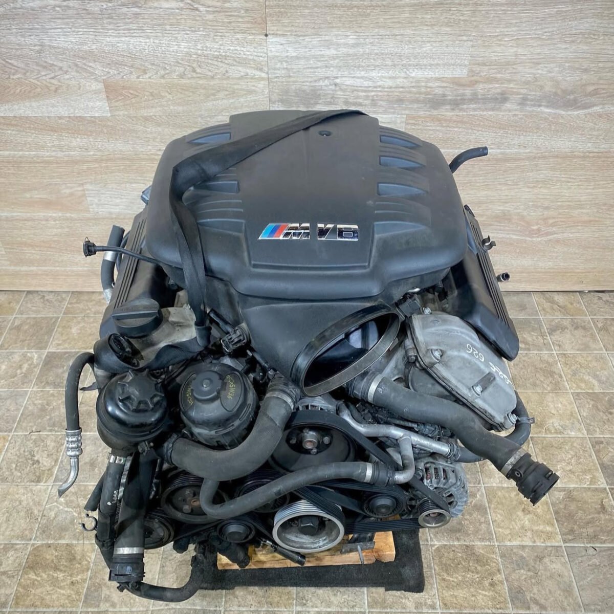 BMW s65 V8 complete engine