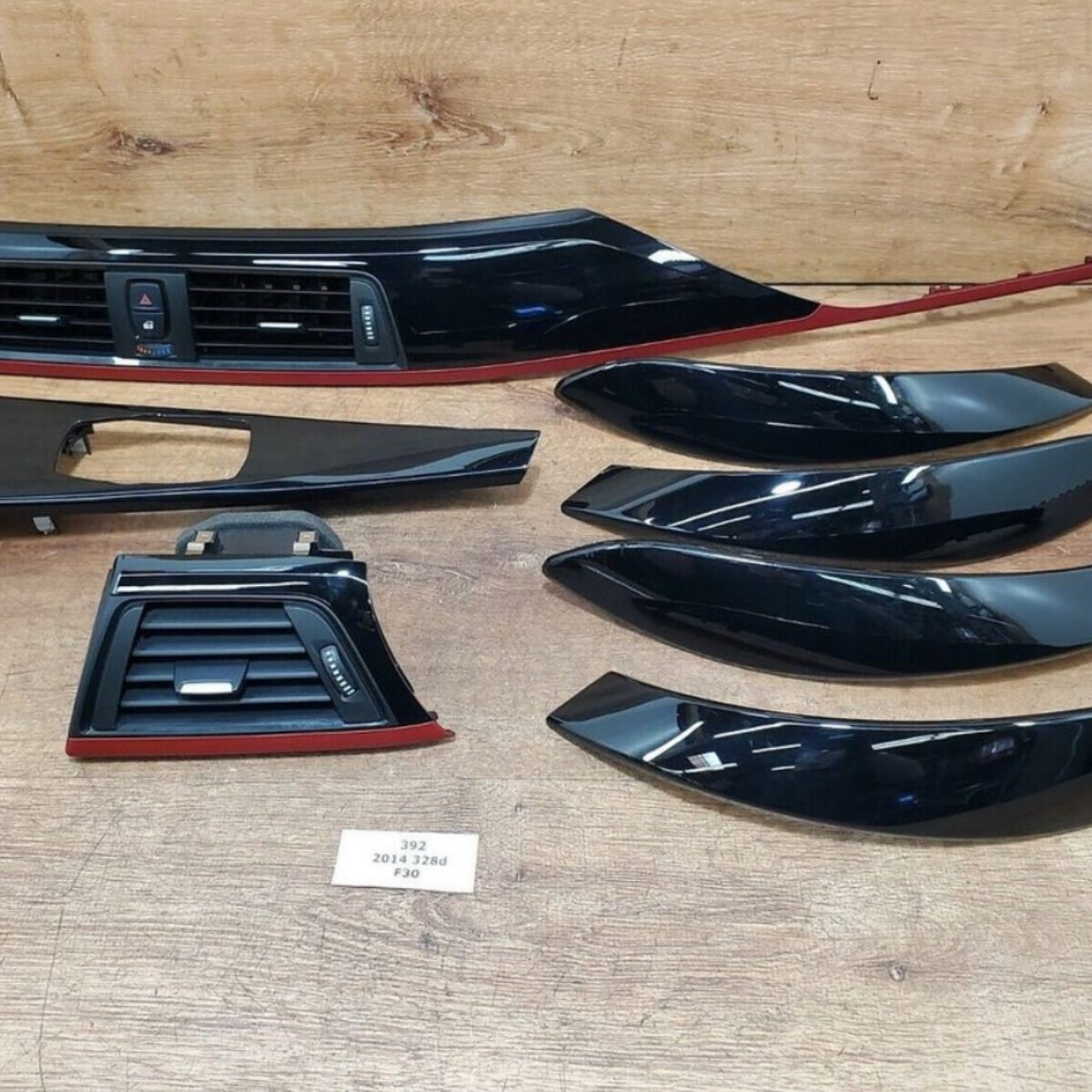 BMW F30 Piano Black/Red interior trim