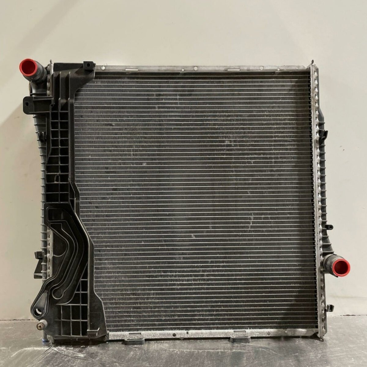 BMW X5 3.0L M/T OEM ENGINE COOLING RADIATOR