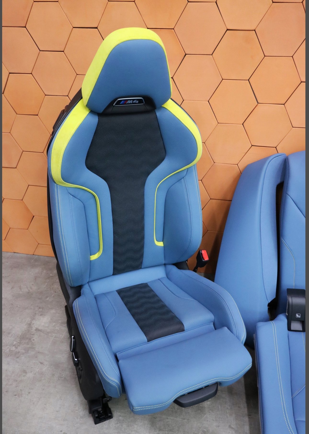BMW M4 G82 INTERIOR - Image 3